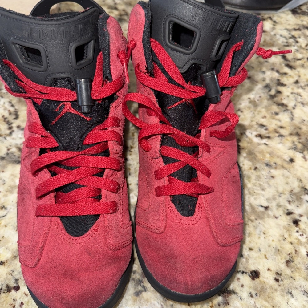Nike Air Jordan 6 Mid Toro Bravo Size 7Y 2023 384665-600‎ Red Black OG High